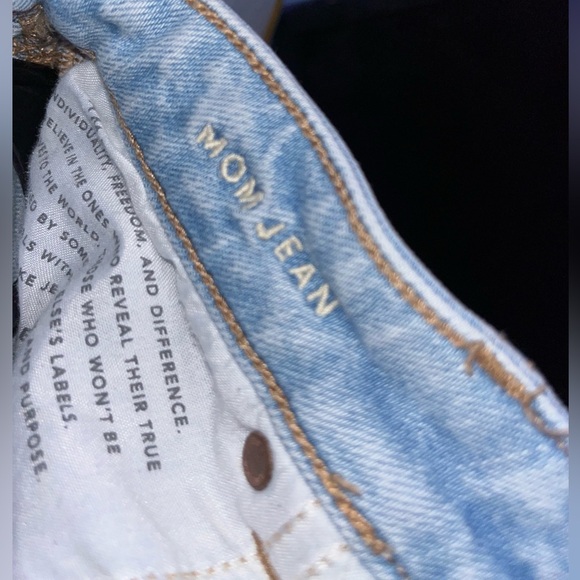 American Eagle Mom Jeans - Picture 2 of 5